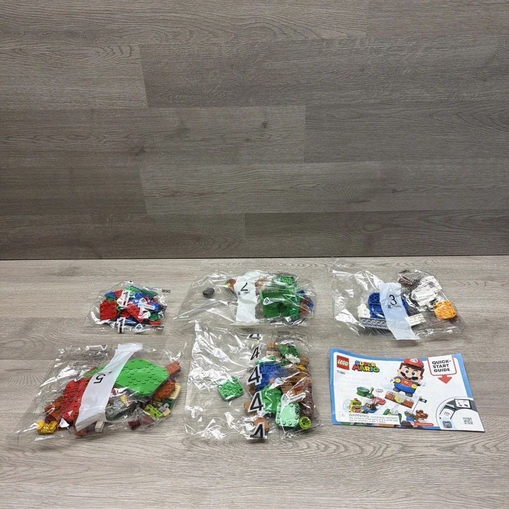 LEGO Super Mario: Adventures with Mario Starter‎ Course (71360) Parts **READ**
